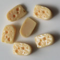 Fabbricazione di formaggio sfuso carino a buon mercato Kawaii 100 pezzi mini giocattoli artificiali in stile alimentare per bambini piccoli pezzi fai da te