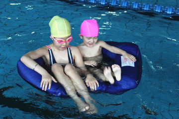 swimming pool floating toys