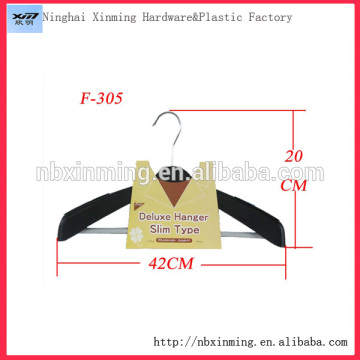 Plastic No Slip Wide Shoulder Suit Hangers coat hangers