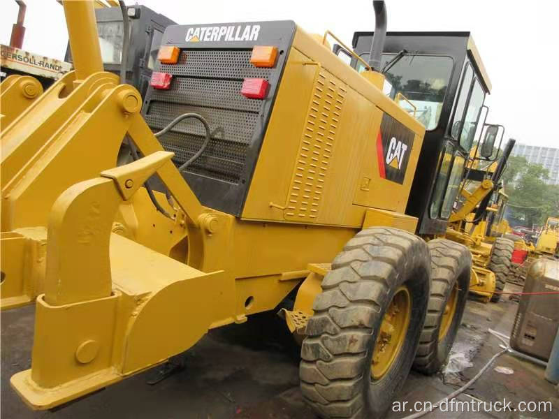 تستخدم معدات البناء CAT 140K Motor Grader