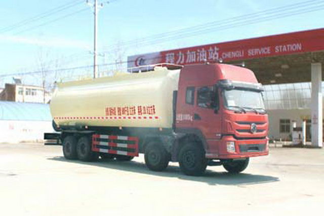 DFAC 8X4 20000-40000Litres Bulk Cement Transport Truck