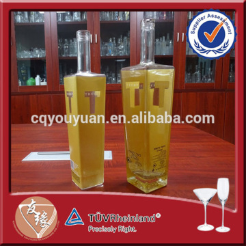 Empty White Cork Top Vodka Glass Bottle Square Base Bottle For Vodka 750ML