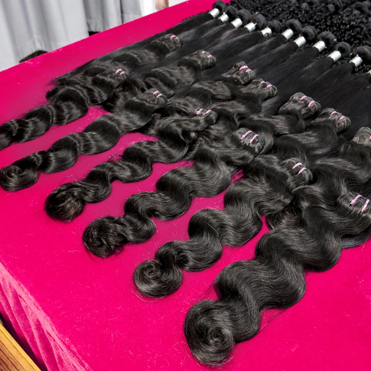 Wholesale double drawn body wave Bundle Vendor Virgin Cuticle Aligned Hair Free Sample 12A Siliky Brazilian Hair Bundle