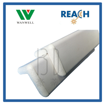 Plastic corner protection