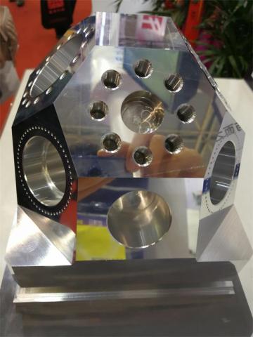 5 Axis Machining Polyhedron