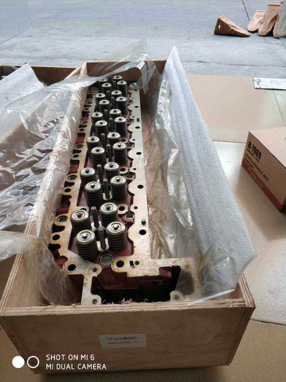 KOBELCO SK350 Engine Head Assy 111014830C