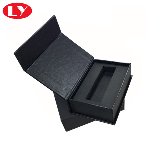 Embalaje de caja de papel de perfume negro con inserto de espuma