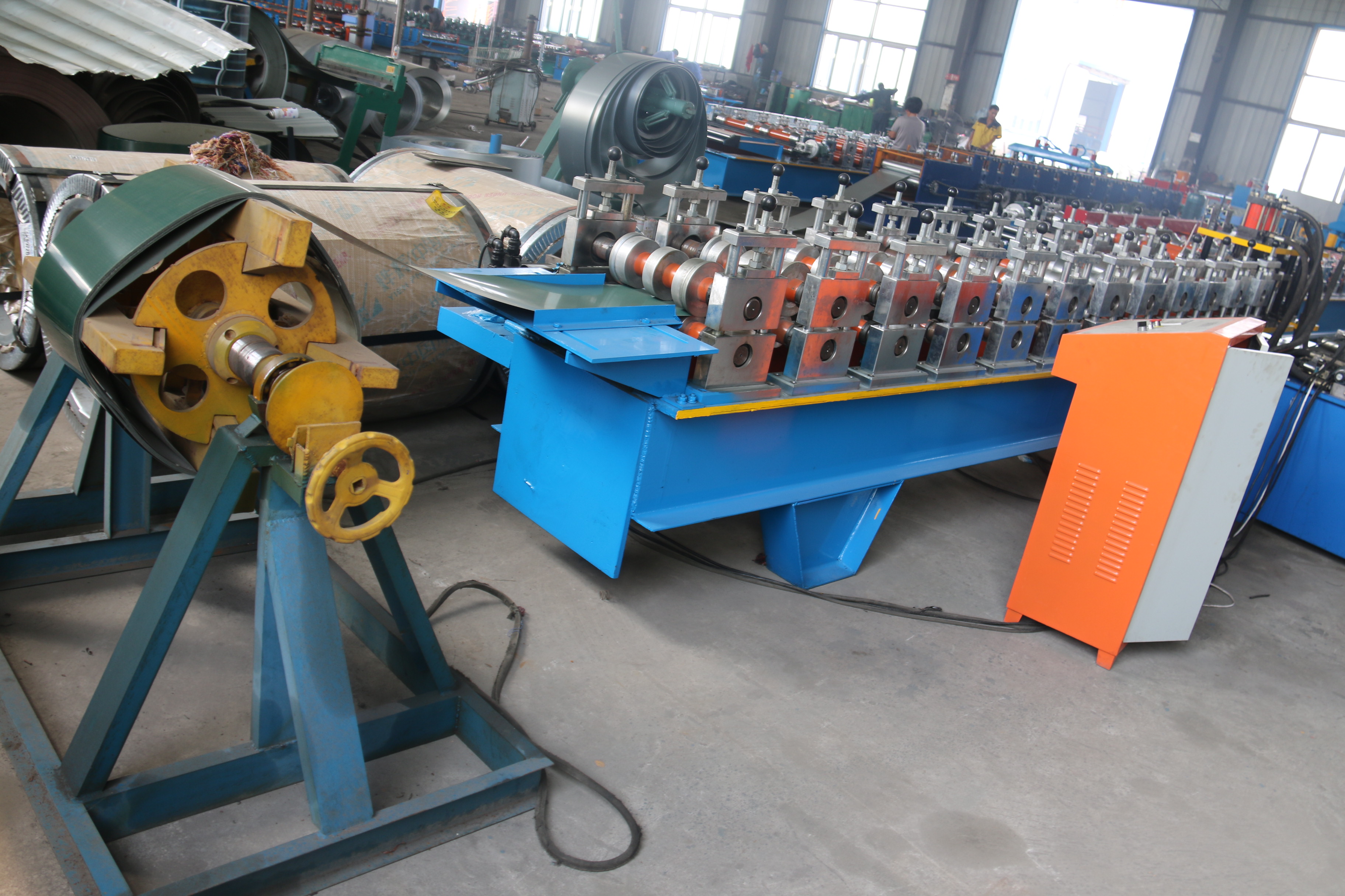Color Steel Galvanized Roofing Roof Wall Ridge Tile Roll Forming Making Machine