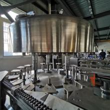 automatic liquid tin can drink filling machine