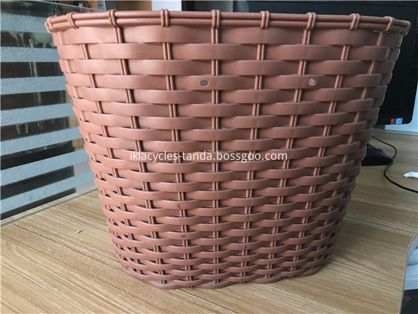 woven baskets (1)