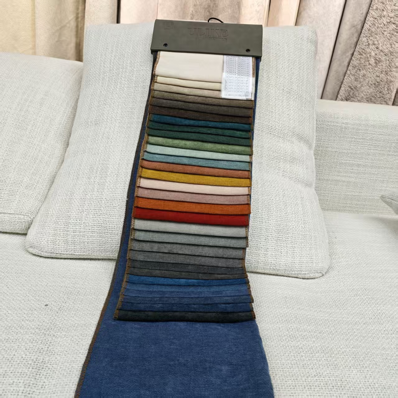 پارچه شنل chenille fabric