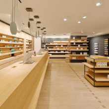 Pharmacy Interior Design: Drugstore and Retail Pharmacy Shop Fitting and Display Solutions
