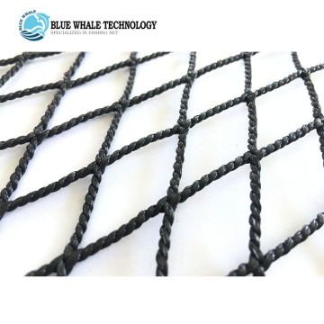 High tear strength HDPE knotless sports net