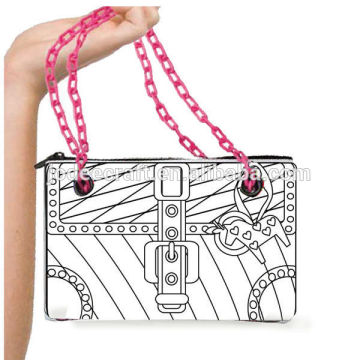 Create drawing shoulder bag