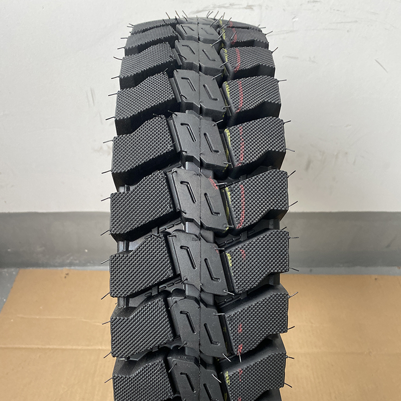 Тяжелая трехколесная шина 4.50-12 JD899 Heavy duty tricycle tire 4.50-12 JD899