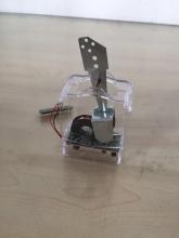 Solar-Powered Wobbler Oscillates Left and Right for Advertising