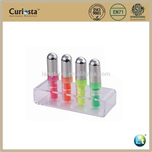 Multicolor highlighter pen with display shelf