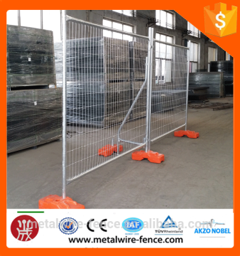 movable temporary event fence
