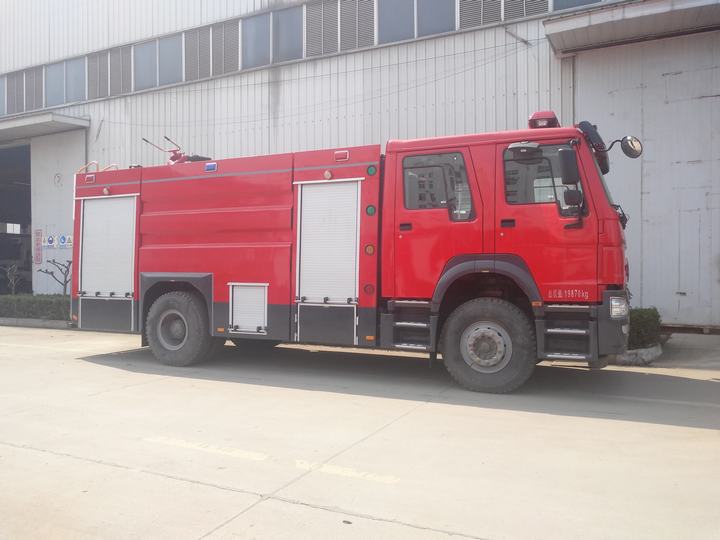 شاحنة إطفاء جديدة 10000 لتر