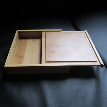 Bamboo sliding boxes, which collect gift products