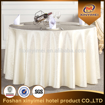 Banquet hall table cover