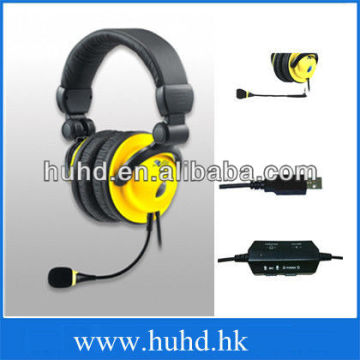 Stereo gaming headphone with detachable mic/mute control