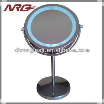 Makeup stand with mirror