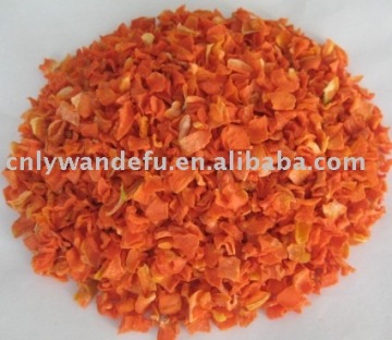 Dehydrated organic carrots flakes