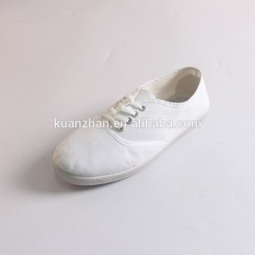Cheap white canvas shoes factory wholesale