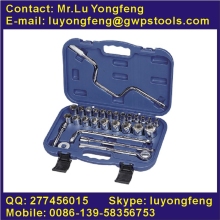 28-pc Cr-V Socket tool kit for professional use