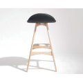 Commercieel gebruik hout Erik Buch counterstool