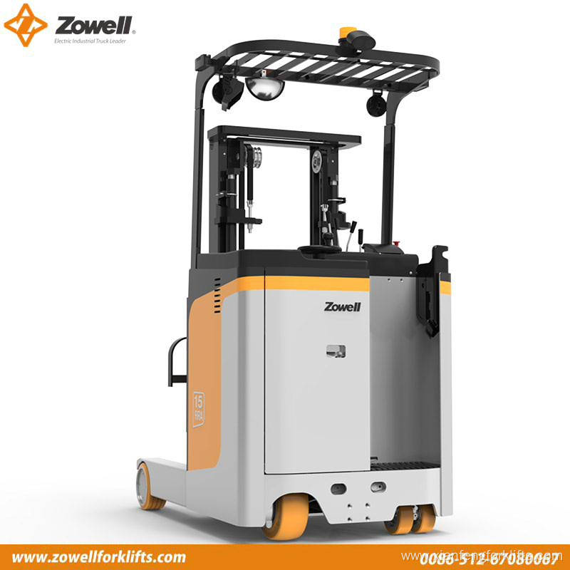 1.5t 1.8t Electric Reach Stacker Truck Standing on