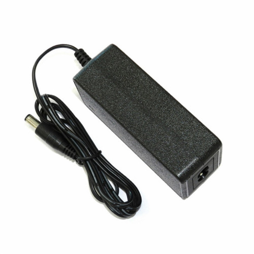 15 V/2,5A Energy Saving Desktop AC/DC Netzteil Adapter