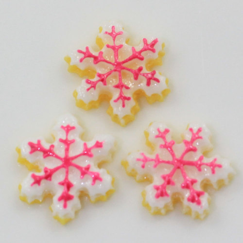 Vente chaude hiver Mini flocons de neige résine Cabochon perles à dos plat pour noël vacances ornements fête décor bricolage articles de jouet