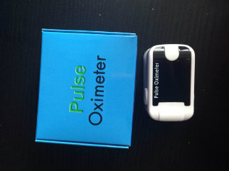 Fingertip Pulse Oximeter with New Design