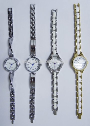 quartz watch with alloy band