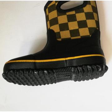 Diseñe sus propias botas de goma de lluvia lindos para niños