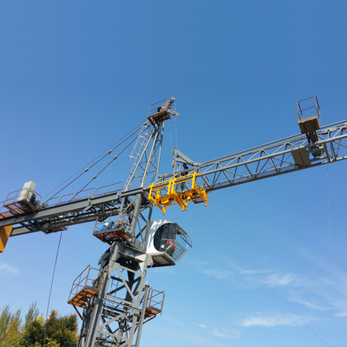 Grúa de construcción autoconstruida para construcción de torres