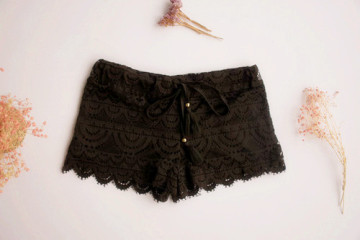 Women Lace Short Pants