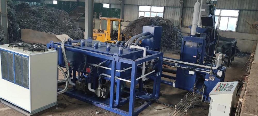 Machine à briqueter pour les granules d'acier Shavings Chips Straps