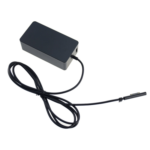 Microsoft bärbar nätadapter 15V 2.58A med USB-A