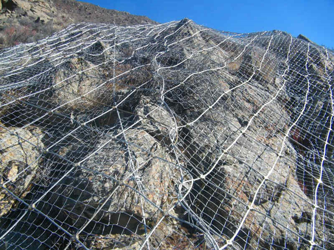 Slope Protection Fence for Mountain SNS slope protection Mesh netting Steel Cable Rolled Net GPS2 rockfall barrier netting