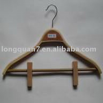 Clothes hanger with Pegs