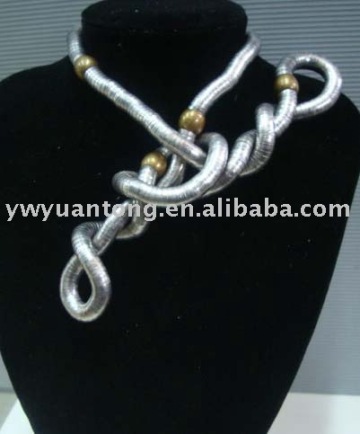 Fashion Bendy Snake Necklace With Nature Color