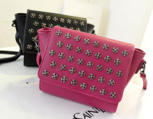Lady New fashion shoulder bag/leisure bag/causal bag/messenger bag with rivet