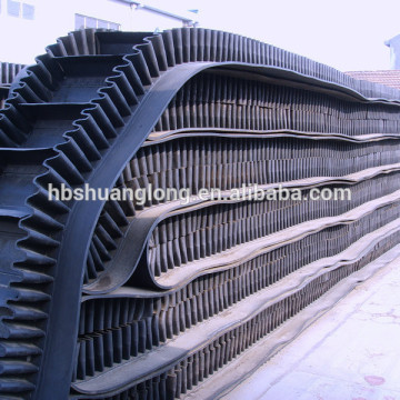 Corrugated sidewall rubber conveyor belts