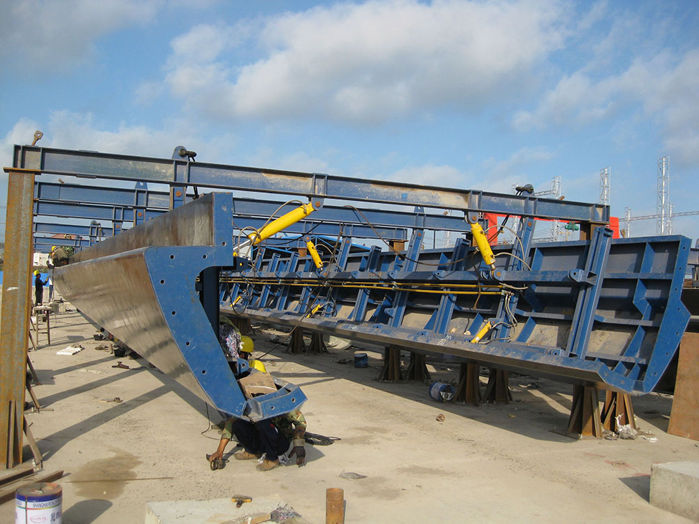 Channel Girder Double Overhead Mould