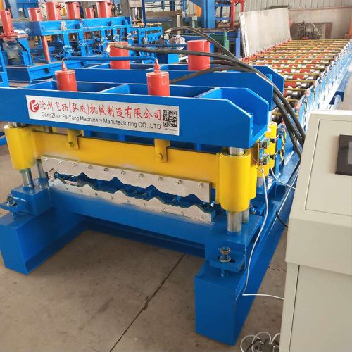 Color steel glazed tile roofing roll forming machine