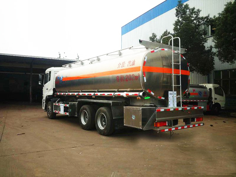 العلامة التجارية الجديدة Dongfeng 6X4 23000litres fuel bowser truck