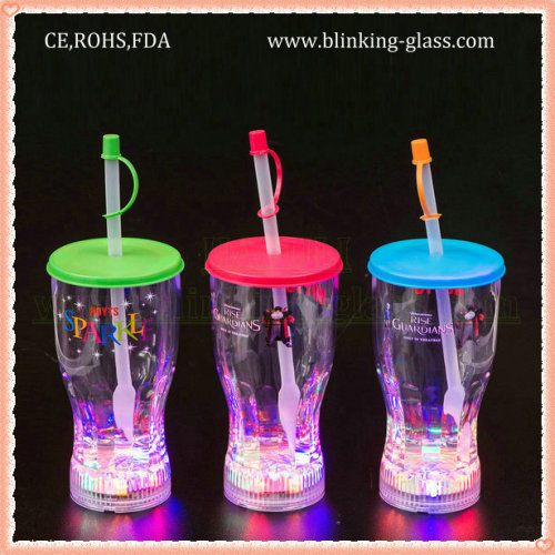 Flashing cup with lid and straw - 600ML